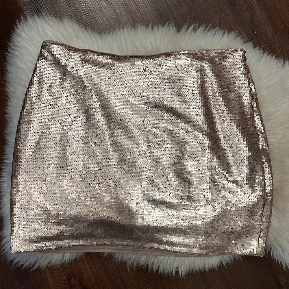 Banana Republic Sequin Mini Skirt in Rose Gold